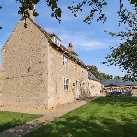 The Croft Farm Villa Peterborough Exterior photo