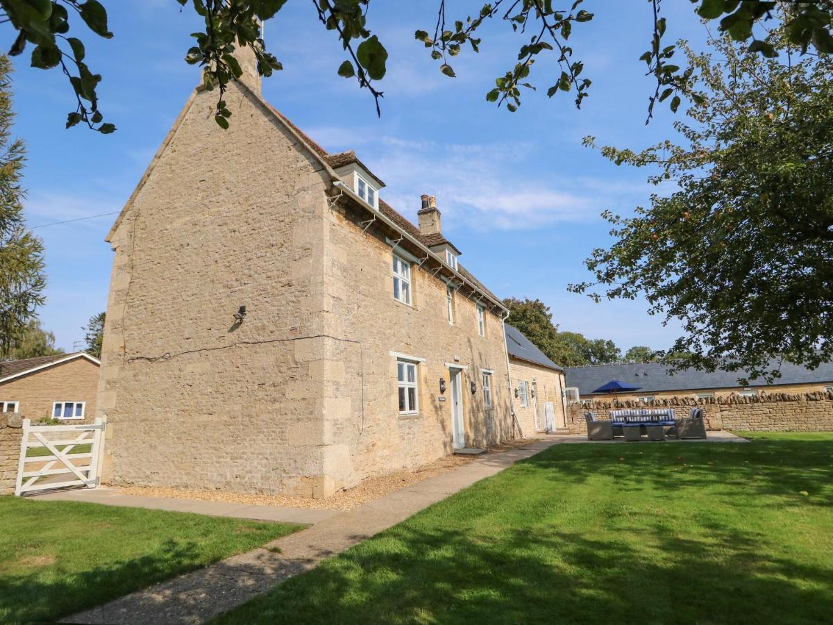 The Croft Farm Villa Peterborough Exterior photo
