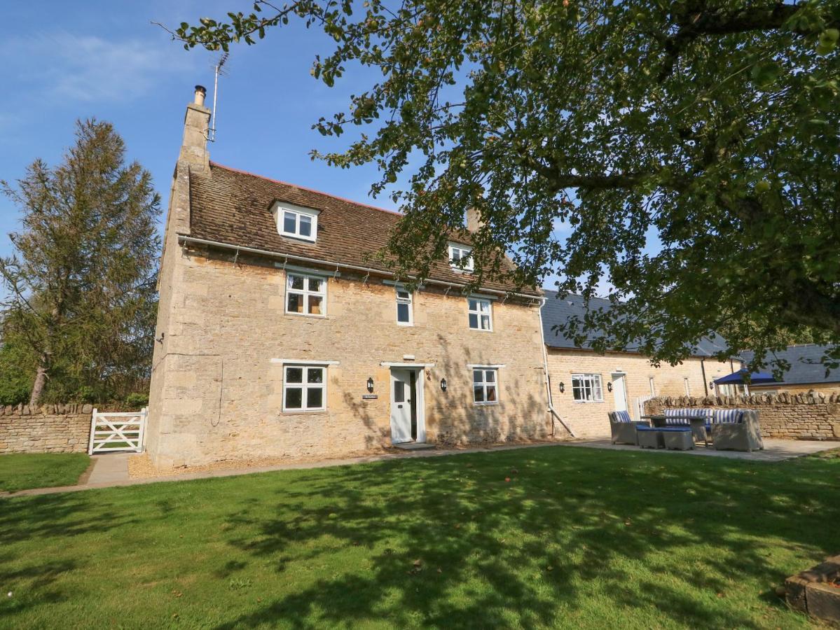 The Croft Farm Villa Peterborough Exterior photo